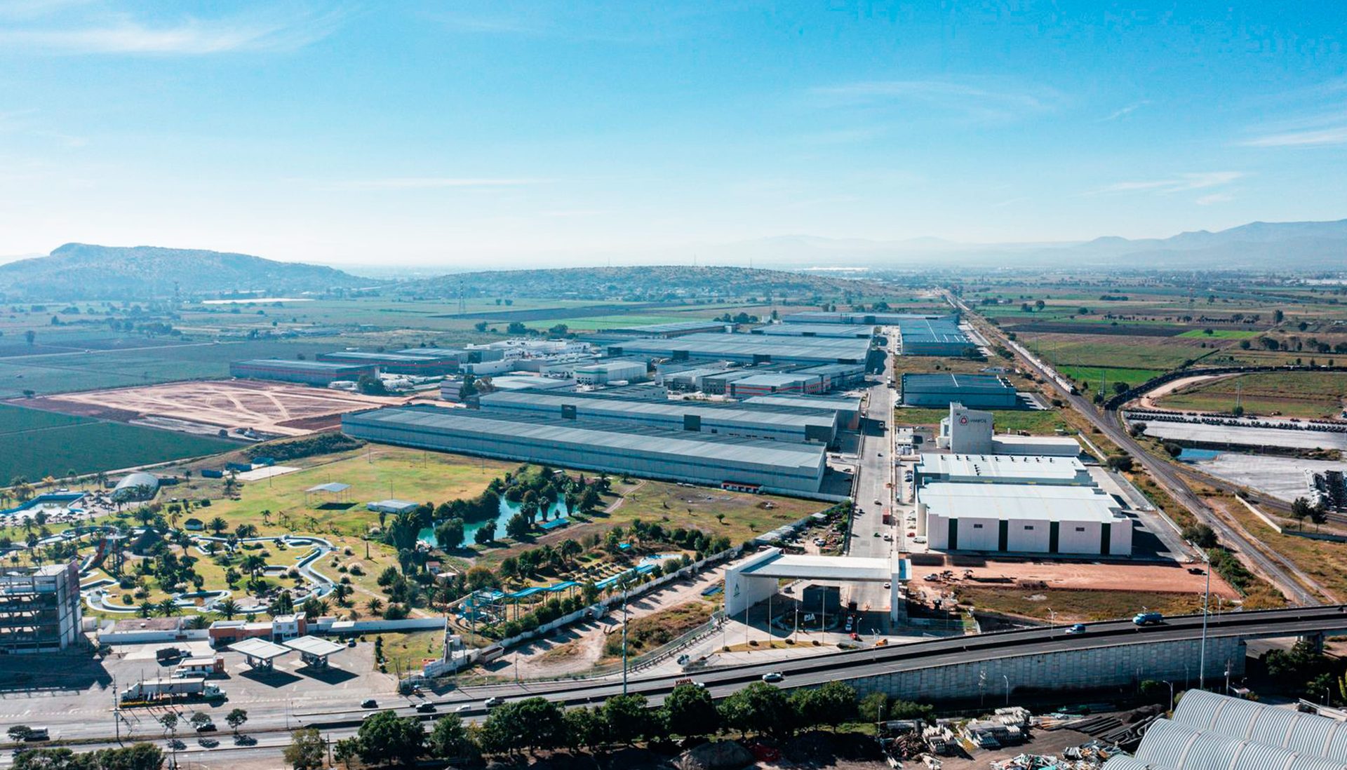 Parque industrial con infraestructura en Querétaro