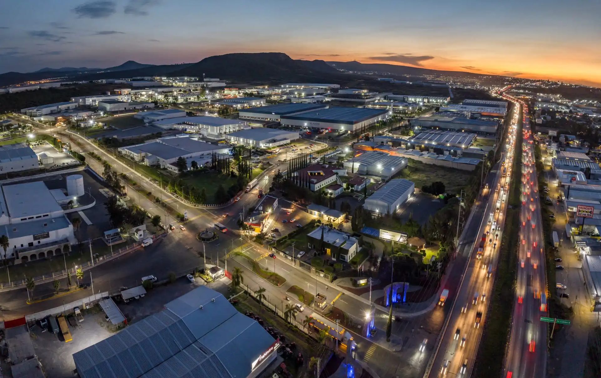 Naves y parques industriales en Querétaro